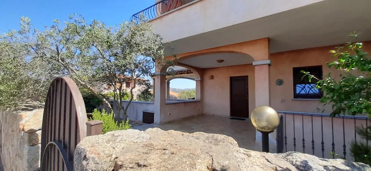 Beach House Alice Cannigione Apartament
